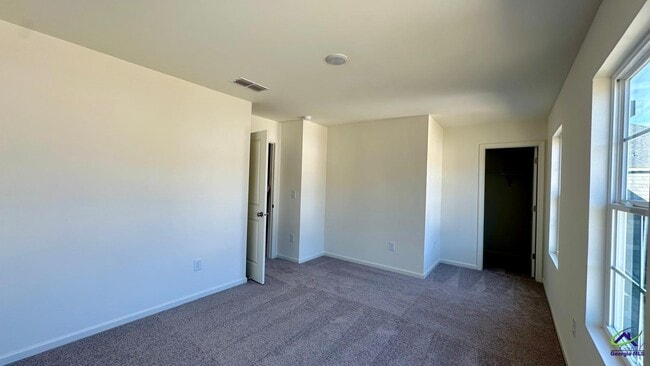 Building Photo - 520 Liberty Hall Dr