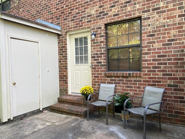 Patio with storage - 105 Fidelity St