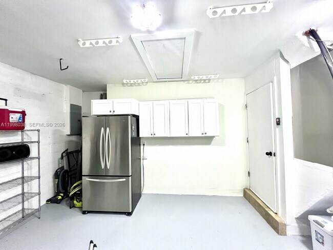 Building Photo - 1361 N Fieldlark Ln