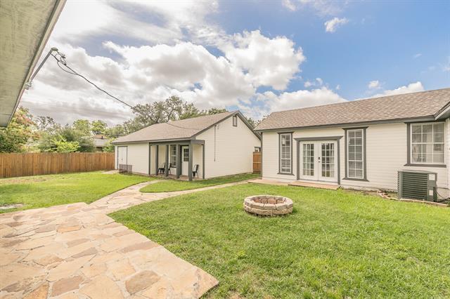 Building Photo - 3909 Trail Lake Dr