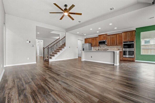 Building Photo - 6709 Golden Bough Ln