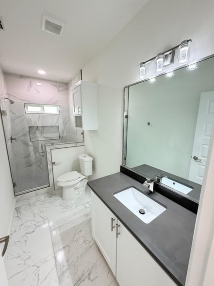 Building Photo - 2300 E San Andrea St