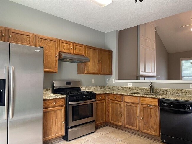 Building Photo - 2754 Regent Walk Dr