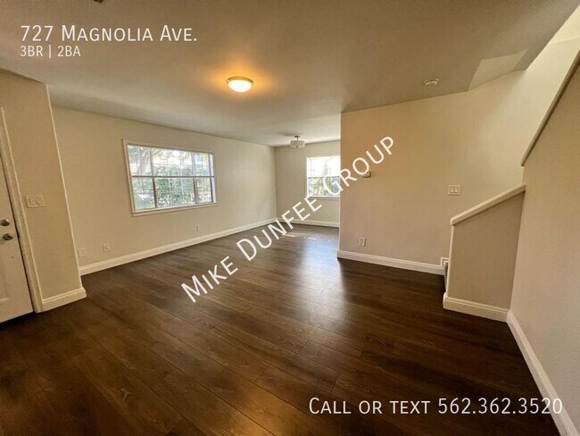 Building Photo - 727 Magnolia Ave