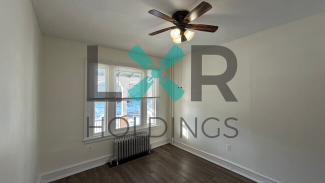 Building Photo - 917 Pembroke Ave