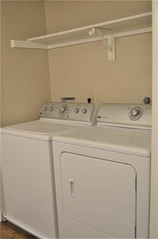 Building Photo - 1247 Dallas Dr
