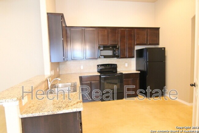 Building Photo - 260 Rosalie Dr