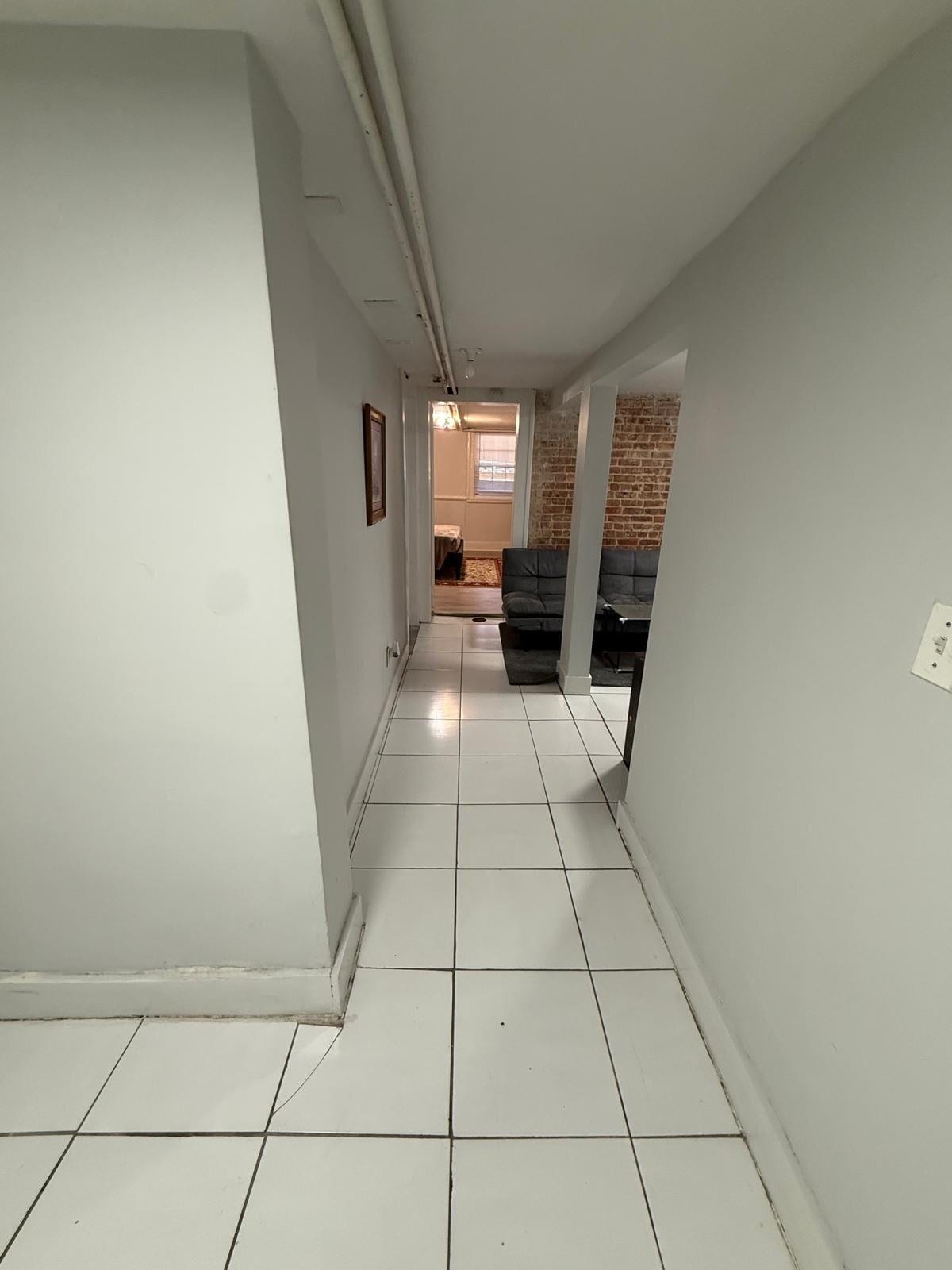Building Photo - 53 Carman St