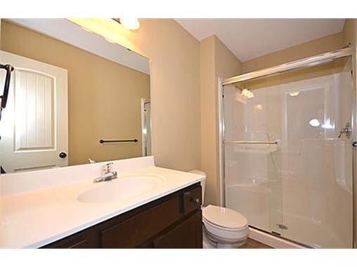 Building Photo - 3 Bedroom, 2.5 Bath, Townhouse in the Fox Creek Subdivision