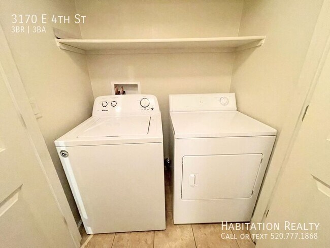 Building Photo - 3170 E 4th St