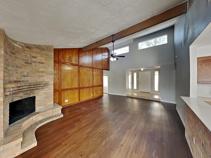 Building Photo - 15727 Cascade Point Dr