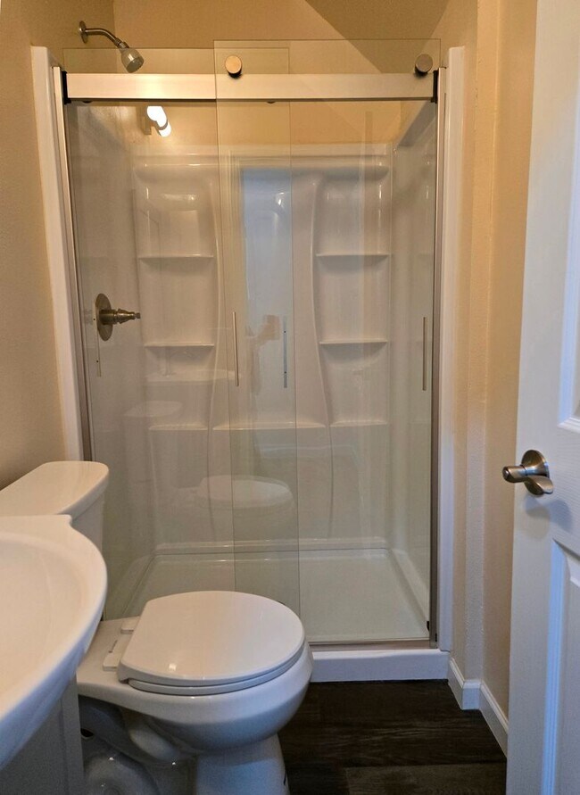 Building Photo - Aberdeen - 3 bedroom, 2 bath remodeled home for RENT!