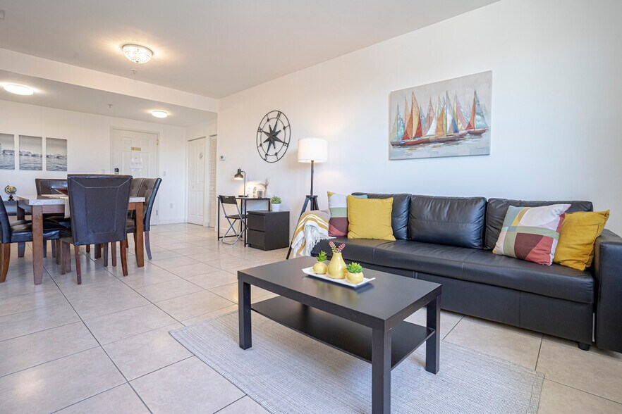 Building Photo - 2280 SW 32nd Ave