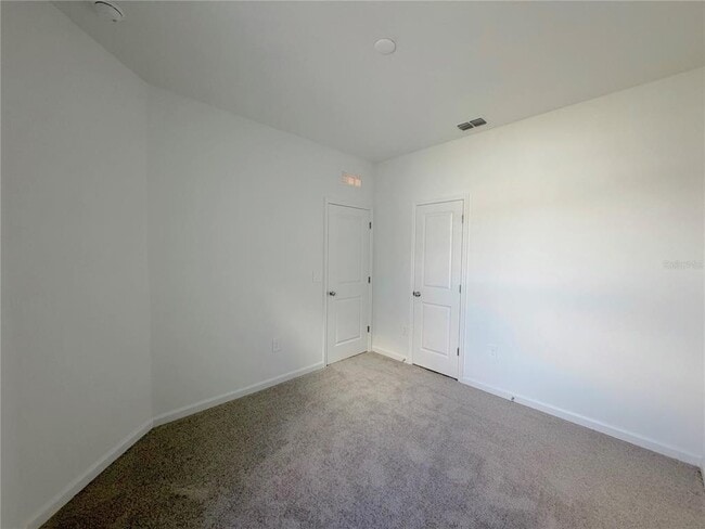 Building Photo - 618 Poppy Ln