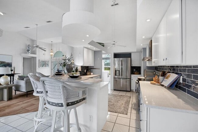 Building Photo - 11 Amberjack Ln