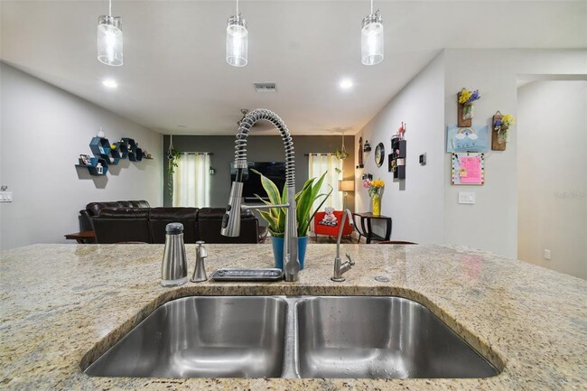 Building Photo - 2445 Whittler Br