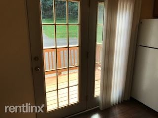 Building Photo - 2 br, 1 bath Apartment - 25 Main St B-2