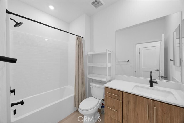 Building Photo - 32078 Paseo Vibrantre