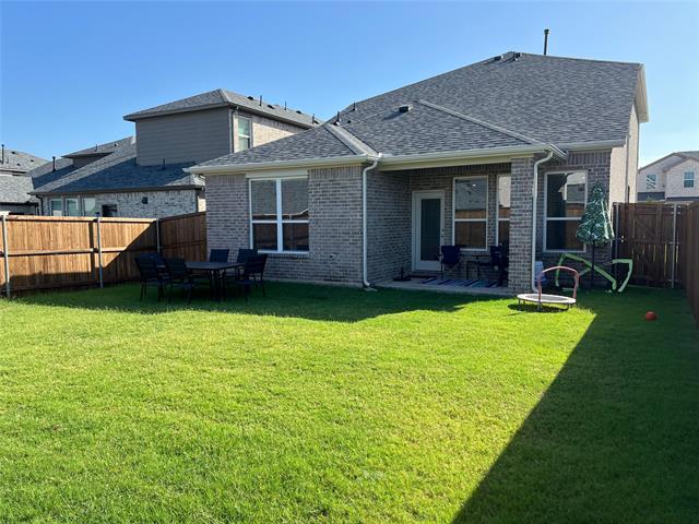 Building Photo - 724 Portina Dr