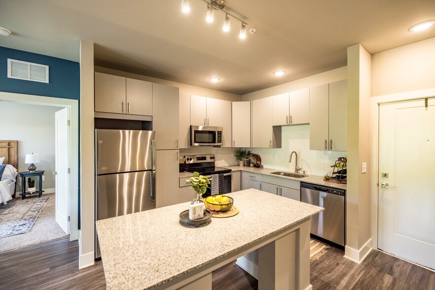 Primary Photo - The Robert Apartments