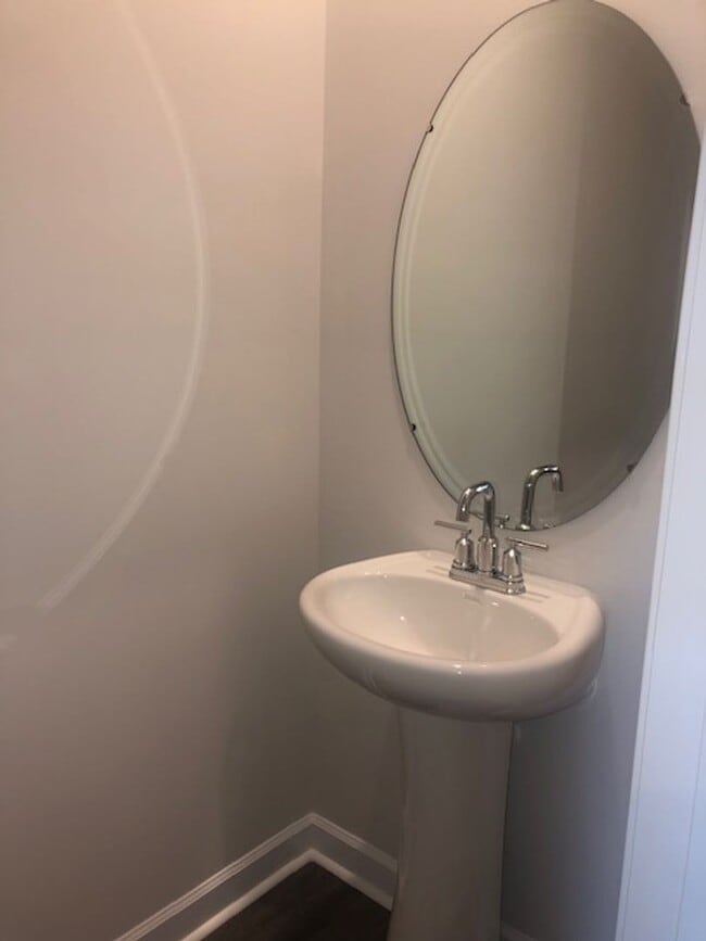 Building Photo - Newer Townhome with 1 Car Garage in Braemar Village! COMING SOON!