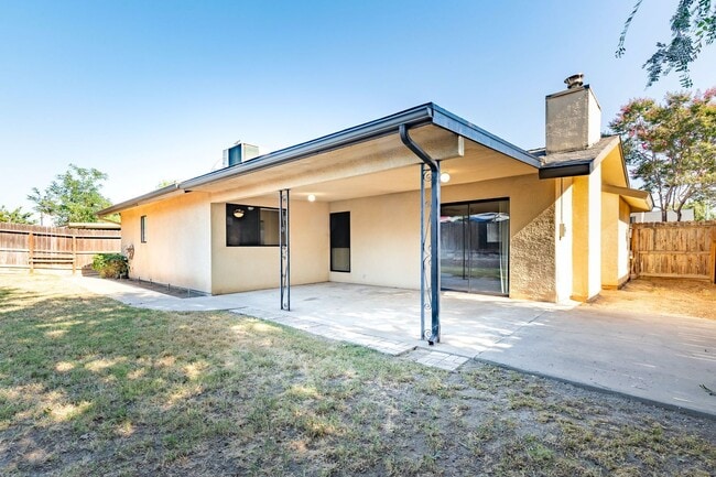 Building Photo - Clovis Home for Rent