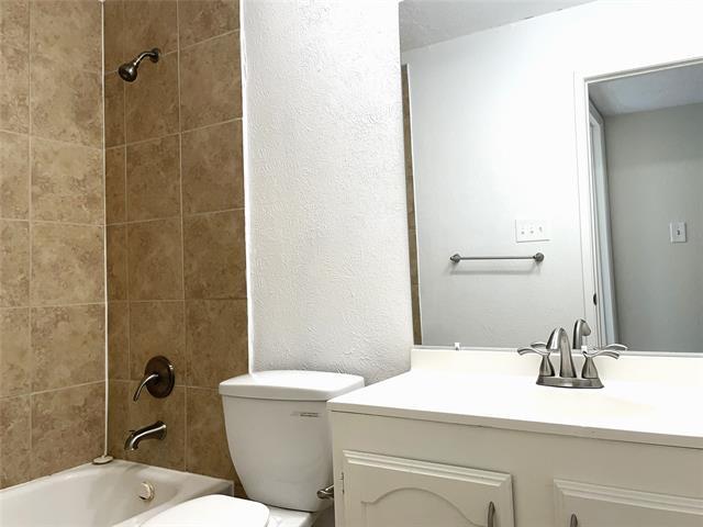 Building Photo - 5608 Terry St