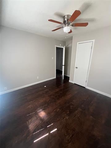 Building Photo - 5232 Encino Rd