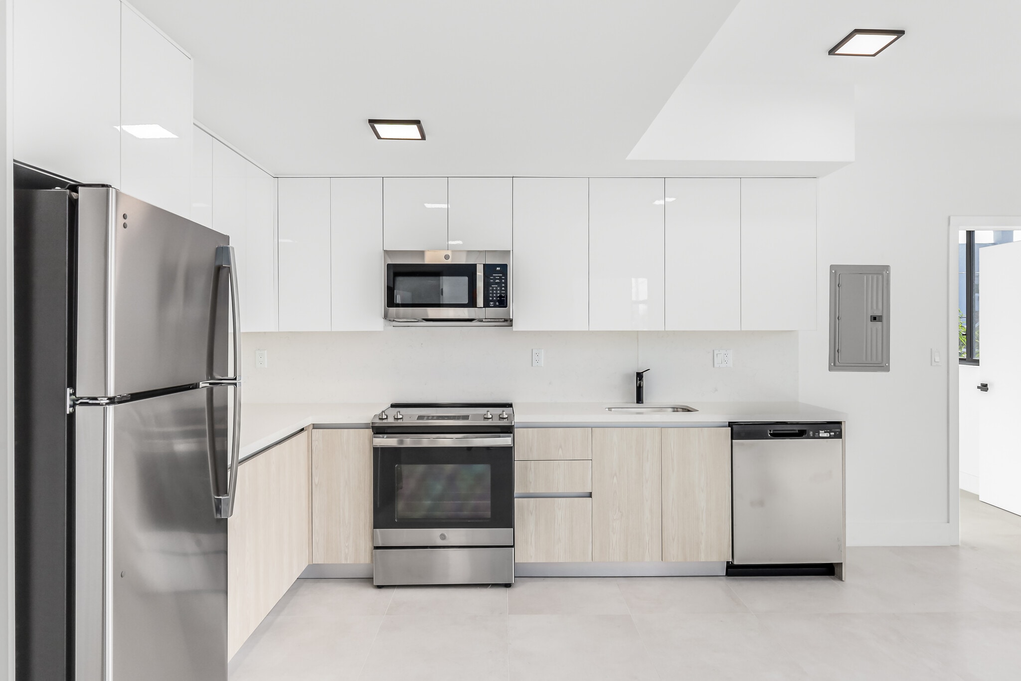 Building Photo - 1547 NW 2nd St