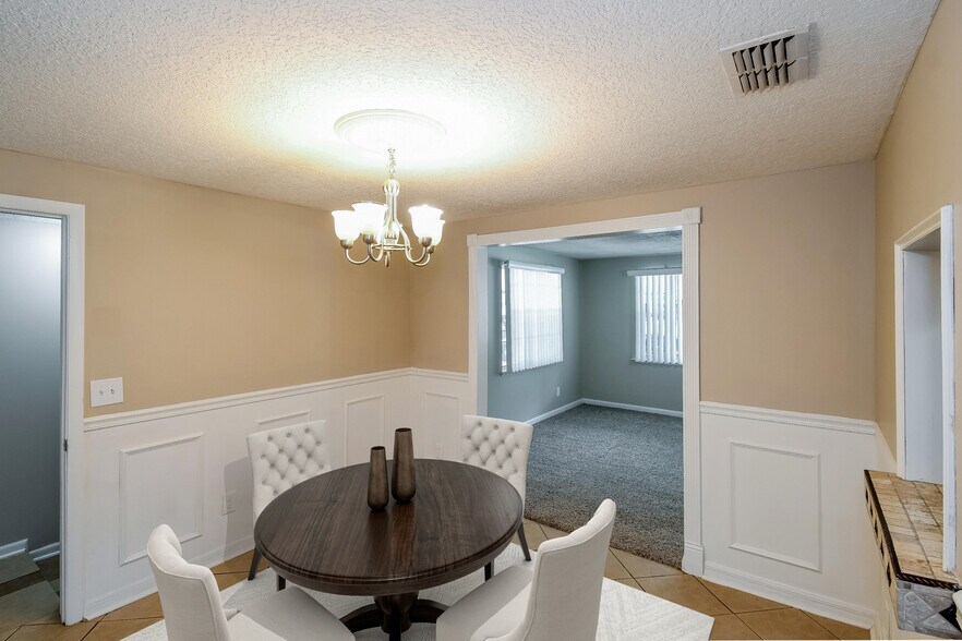 Building Photo - 5128 Bilken Dr E
