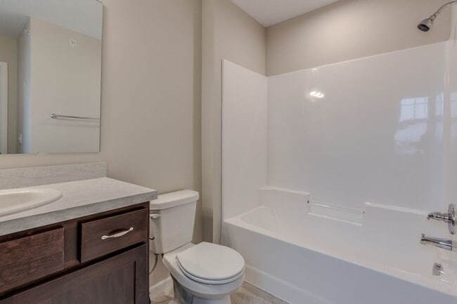 Building Photo - Newer Construction for RENT 3bd 3ba 2 car attached garage END UNIT available Jan 2026