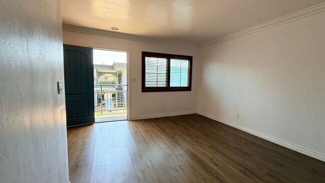 Building Photo - FOR RENT 1bedroom 1 bath apartment in Imperial Beach.