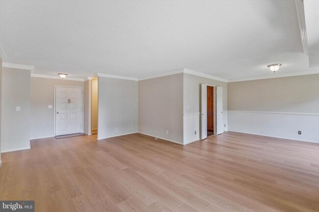 Building Photo - 8360 Greensboro Dr