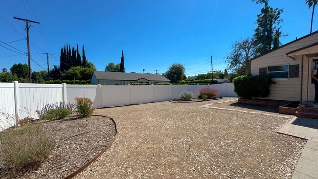 Primary Photo - 22702 Burbank Blvd