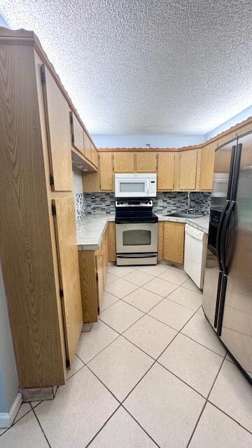 Building Photo - 3664 Alder Dr