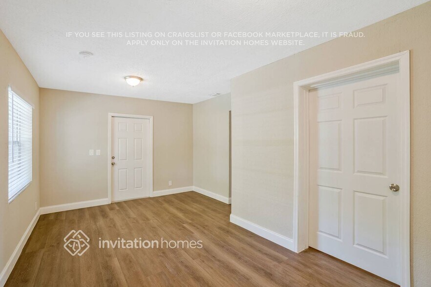 Building Photo - 117 NW 4th Ave