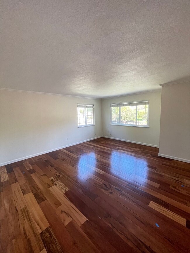 Building Photo - 5 Bed 3 Bath Home In Danville (Anderson Ranch)