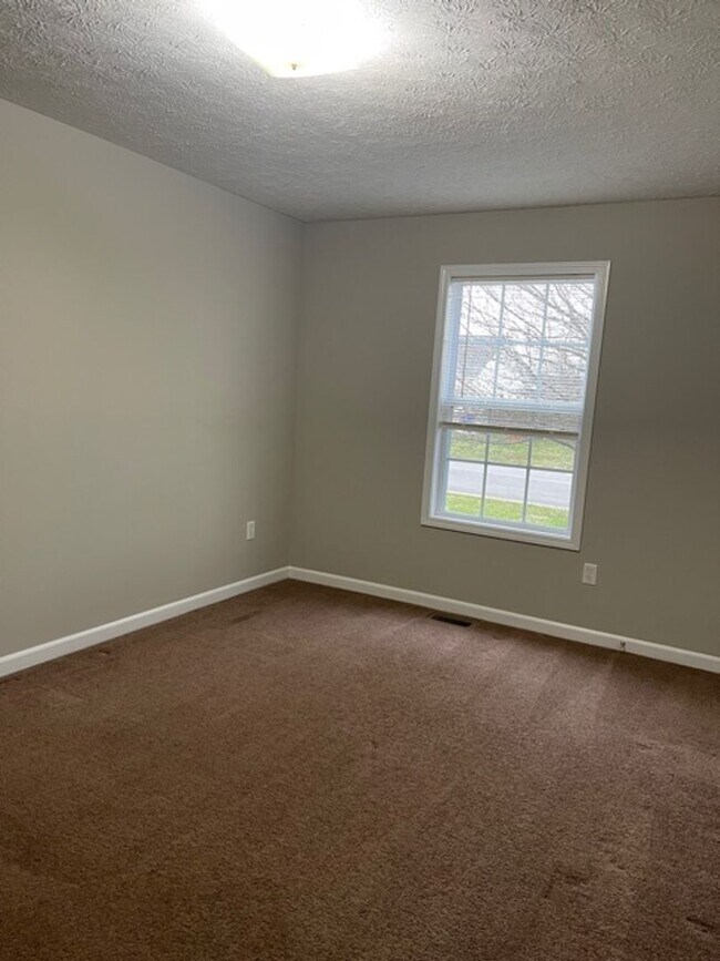 Building Photo - 1429 Huron Way