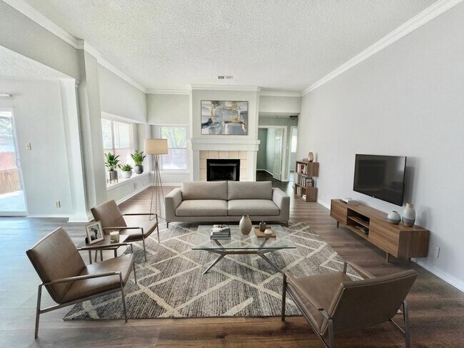 Building Photo - *MOVE IN SPECIAL* Charming 3BR Home Near Randolph AFB with Fireplace & Covered Patio!