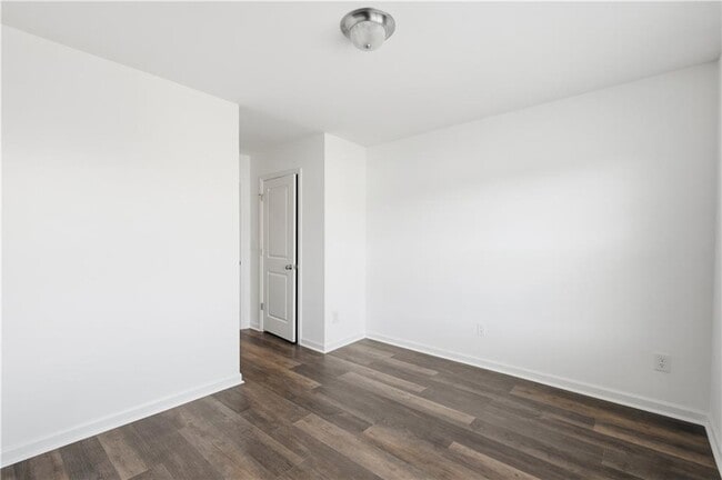 Building Photo - 2384 Belmont Pl