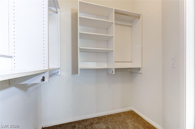 Building Photo - 10289 Green Orchard Ct