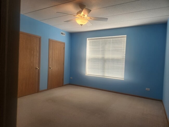 Building Photo - 16661 Liberty Cir