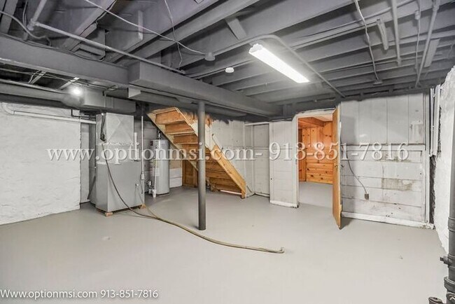 Building Photo - Rockhill Gardens Beauty-