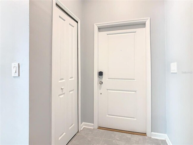 Building Photo - 1033 Holden Wy