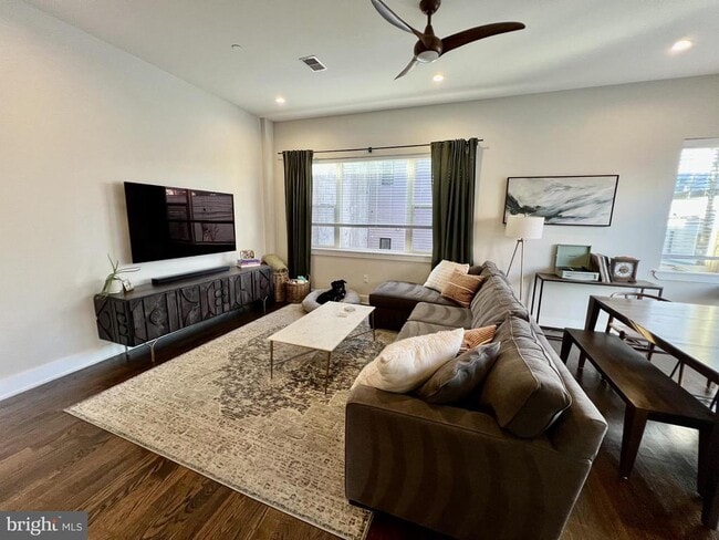 Building Photo - 1246 S Hancock St