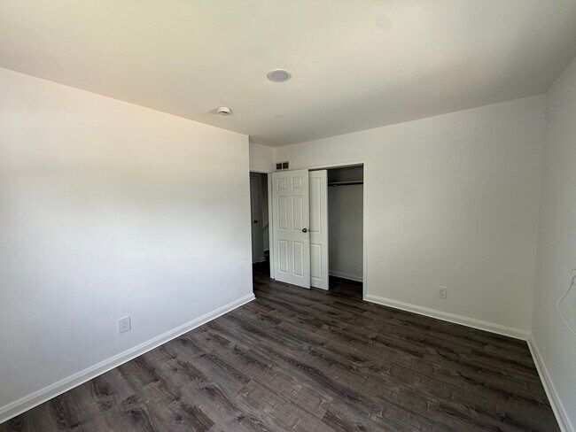 Building Photo - 7805 Brevort Rd