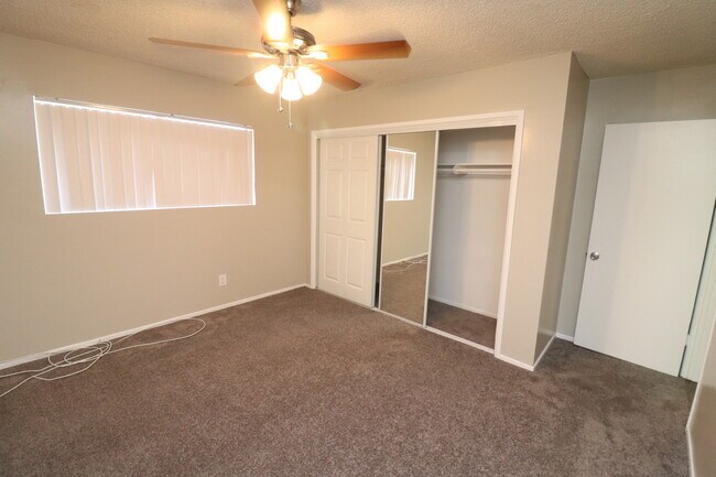 Floorplan - 704 40th Street