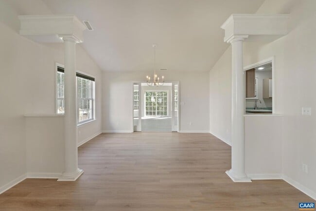 Building Photo - 1081 Wintergreen Ln