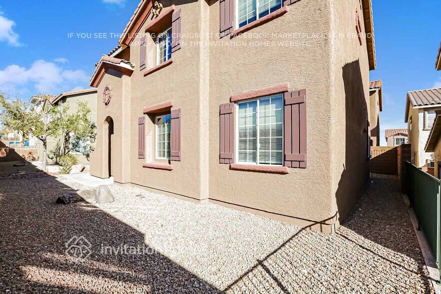 Building Photo - 4039 Sparrow Rock St