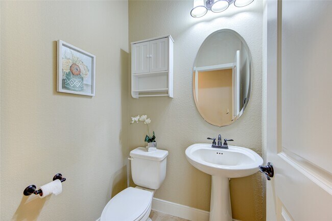 Building Photo - 4623 Montcliff Bend Ln